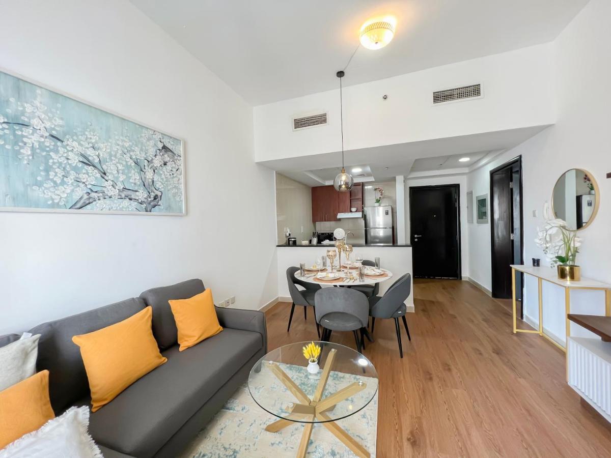Charming 1br With Stunning Sea&marina Views *