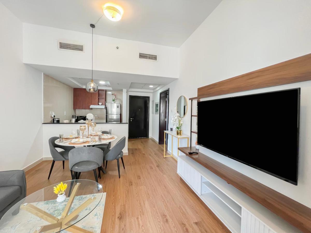 Charming 1br With Stunning Sea&marina Views Dubai