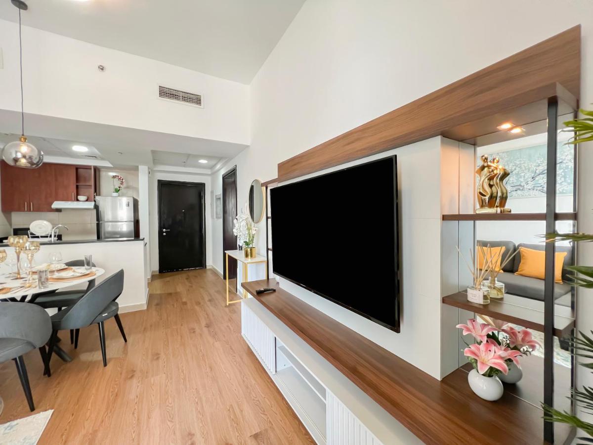 Charming 1br With Stunning Sea&marina Views Apartment Dubai