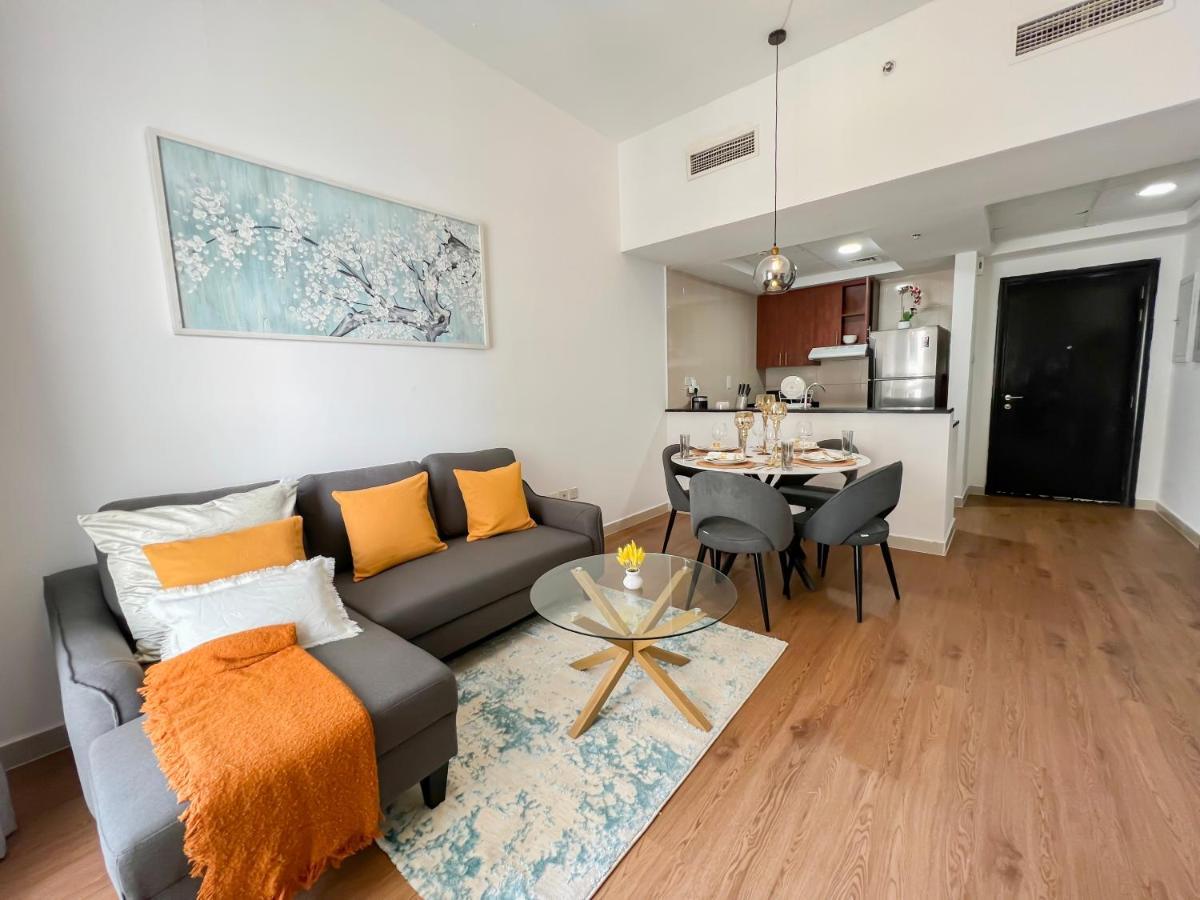 Charming 1br With Stunning Sea&marina Views *
