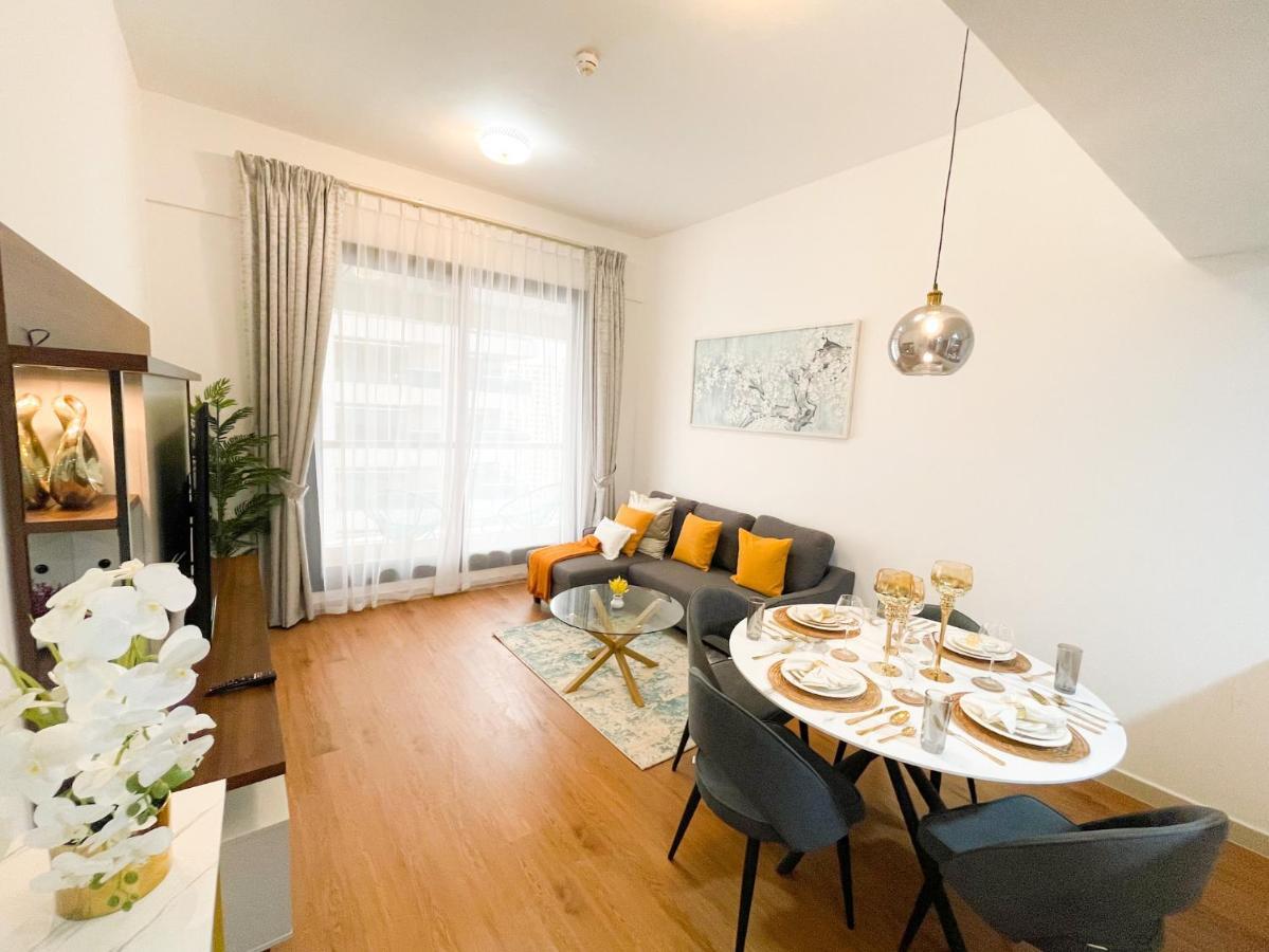 Апартаменти Charming 1br With Stunning Sea&marina Views