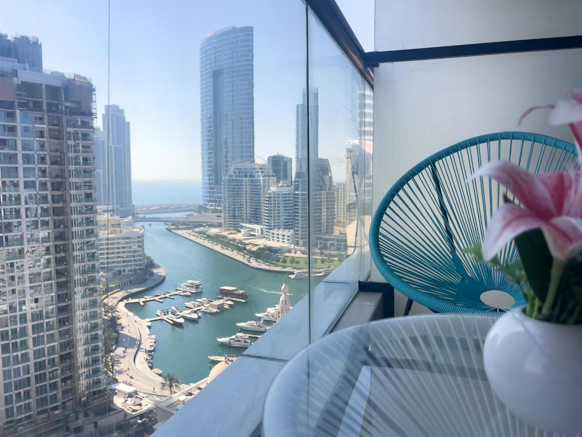Charming 1br With Stunning Sea&marina Views Апартаменти